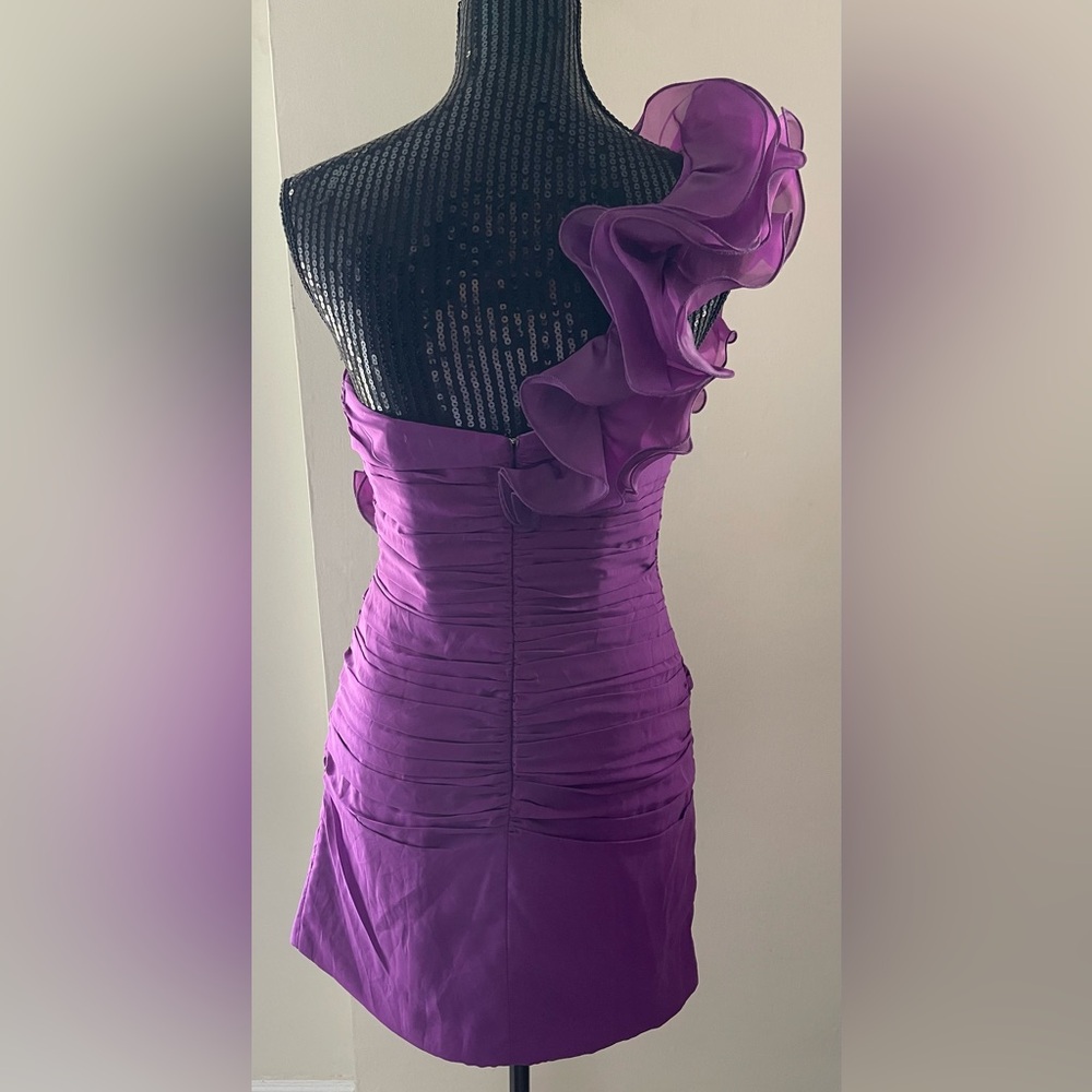 May Queen Vibrant Magenta One-Shoulder Ruffle Dress Size 8 - Picture 4 of 14